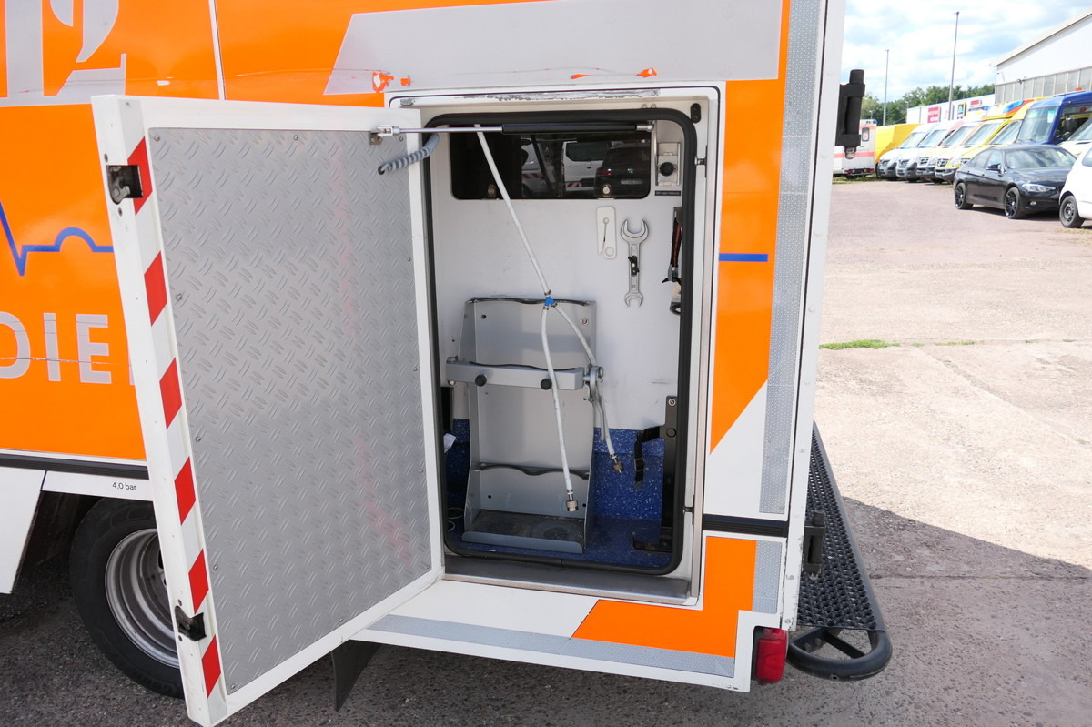 Kiirabiauto MERCEDES-BENZ Sprinter 519 CDI Klima Krankenwagen Fahrtec Aufb: pilt 8 Kiirabiauto MERCEDES-BENZ Sprinter 519 CDI Klima Krankenwagen Fahrtec Aufb: pilt 8