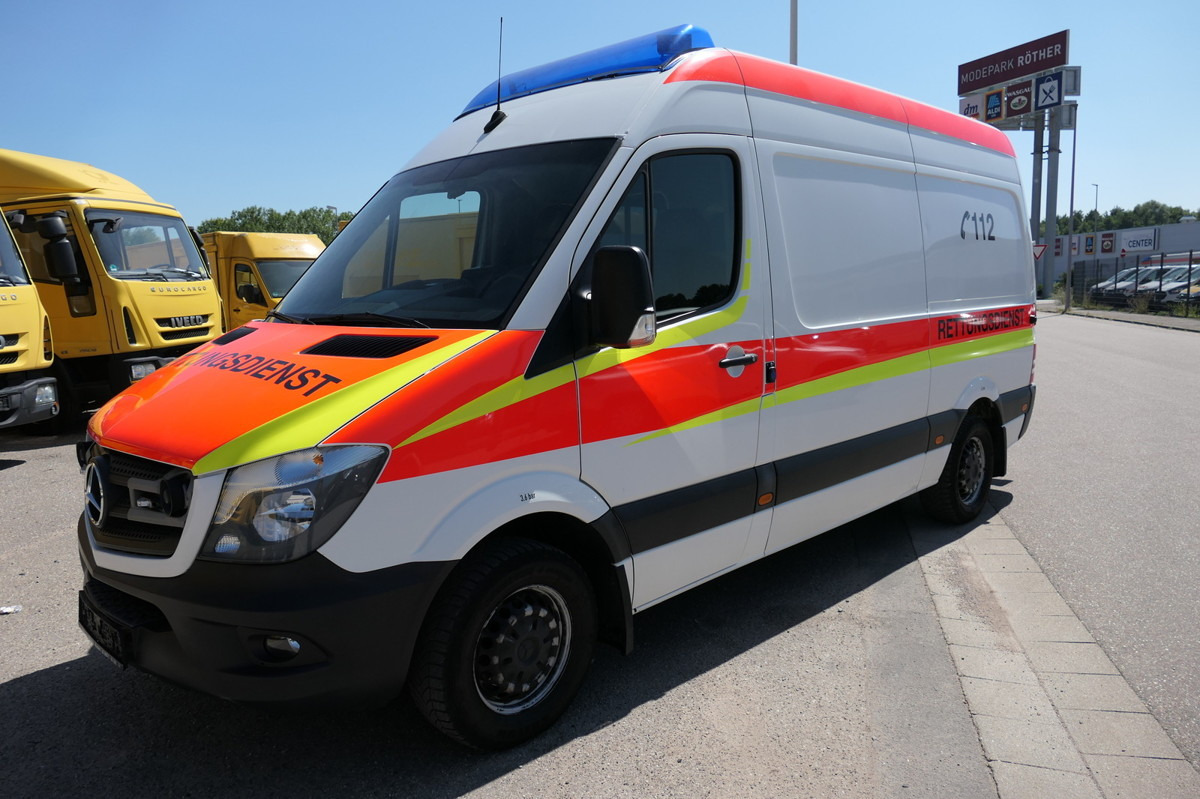 MERCEDES-BENZ Sprinter 316 CDI Klima Rettungswagen - Muu seadmestik: pilt 2 MERCEDES-BENZ Sprinter 316 CDI Klima Rettungswagen - Muu seadmestik: pilt 2