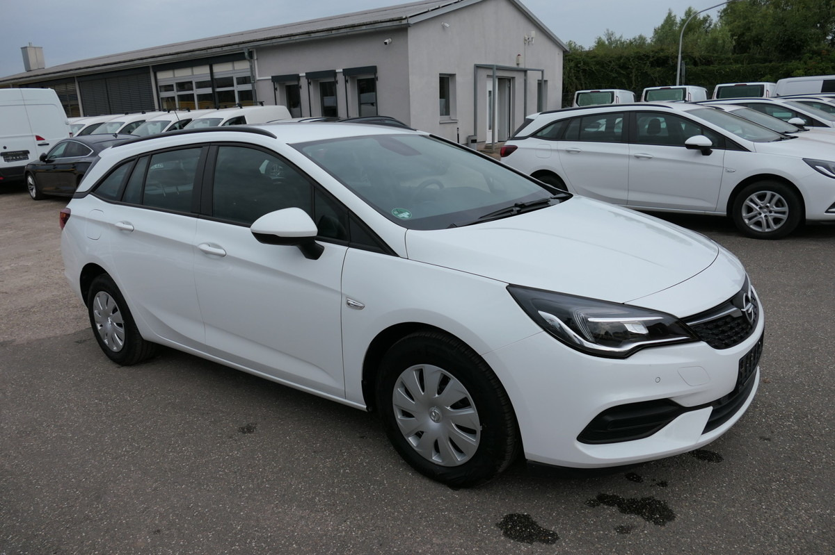 OPEL Astra Sports Tourer 1.5 CDTI KLIMA - Auto: pilt 2 OPEL Astra Sports Tourer 1.5 CDTI KLIMA - Auto: pilt 2