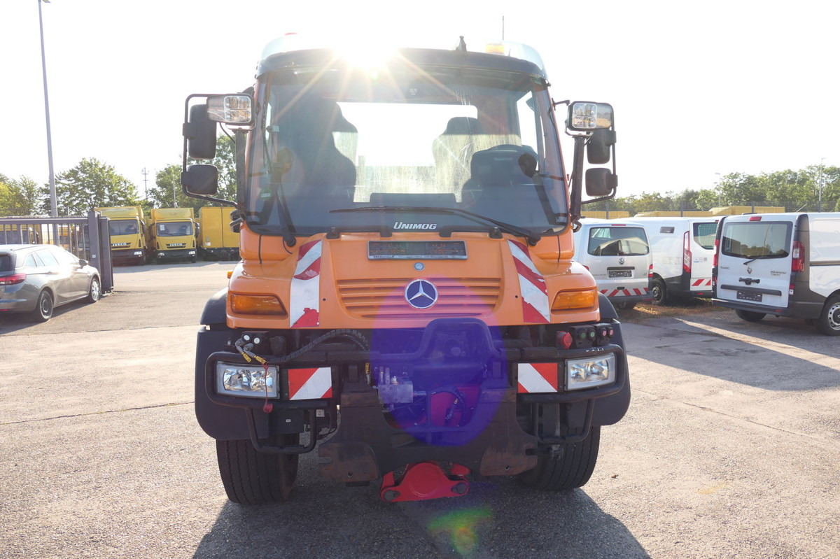 UNIMOG U400 Euro5 Typ 405 VarioPilot 6 Zylinder SFZ KOM - Kallurauto: pilt 3 UNIMOG U400 Euro5 Typ 405 VarioPilot 6 Zylinder SFZ KOM - Kallurauto: pilt 3