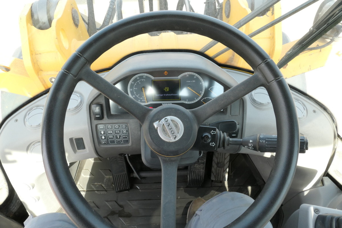Rataslaadur VOLVO L45H: pilt 16