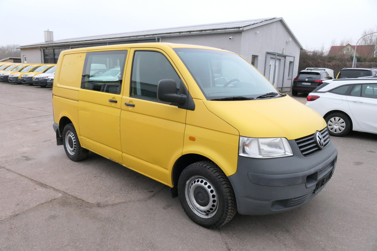 VW T5 Transporter 1.9 TDI PARKTRONIK 2xSCHIEBETÜR - Väike kaubik: pilt 3 VW T5 Transporter 1.9 TDI PARKTRONIK 2xSCHIEBETÜR - Väike kaubik: pilt 3