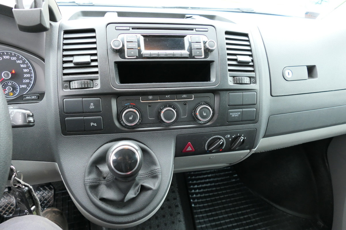 Väike kaubik VW T5 Transporter 2.0 TDI 2Sitzer 4Motion AHK KLIMA: pilt 14