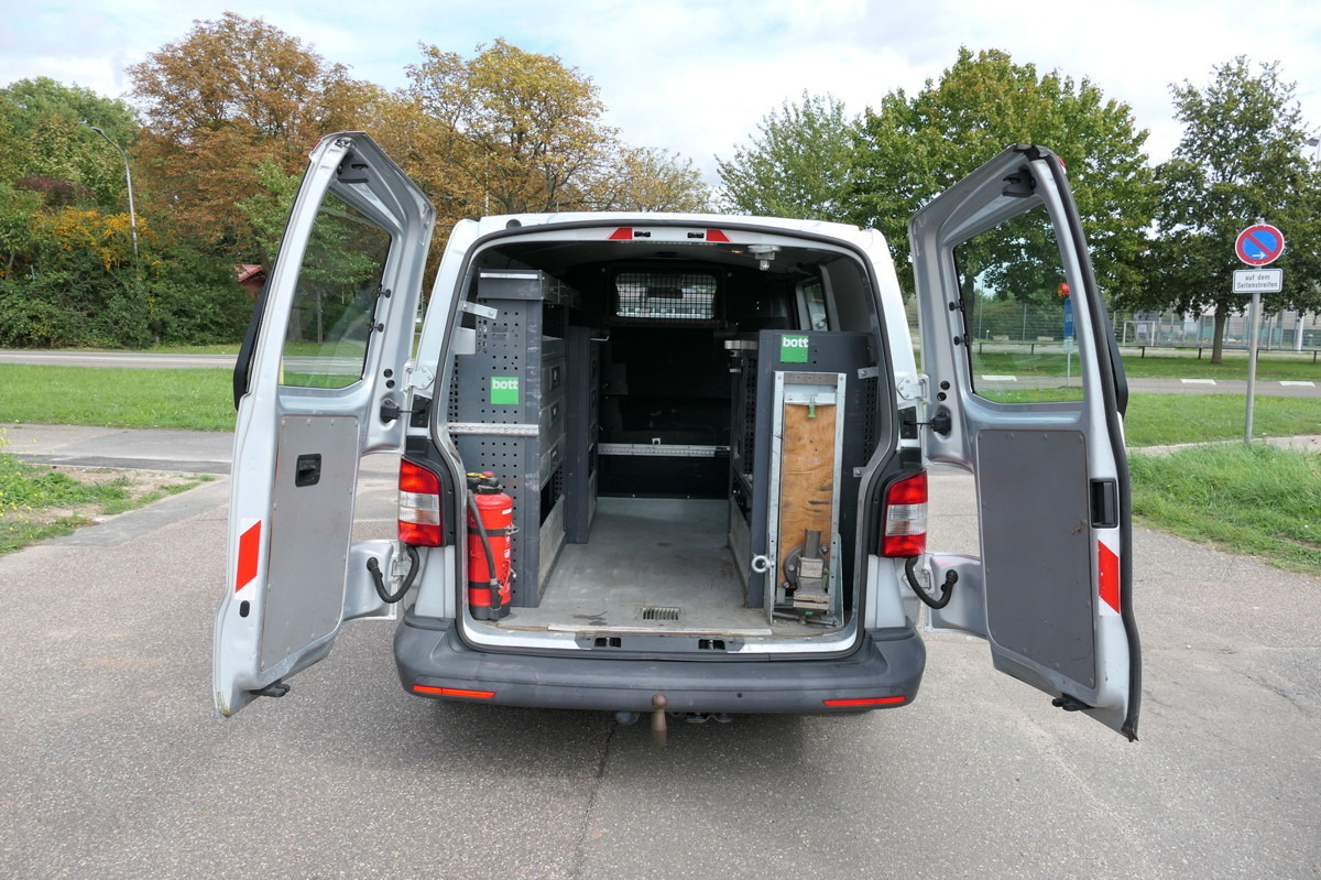 VW T5 Transporter 2.0 TDI 4Motion Flügeltür Klima A - Väike kaubik: pilt 1 VW T5 Transporter 2.0 TDI 4Motion Flügeltür Klima A - Väike kaubik: pilt 1