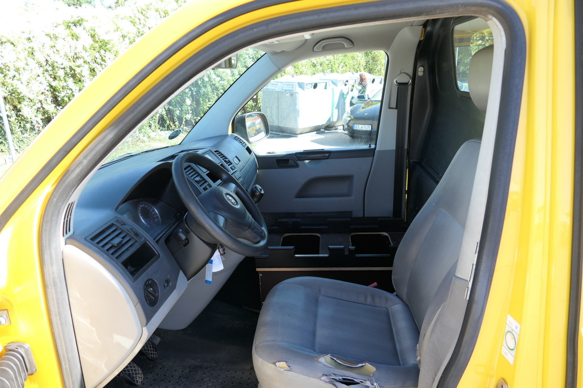 Väike kaubik VW T5 Transporter 2.0 TDI PARKTRONIK 2xSCHIEBETÜR: pilt 9