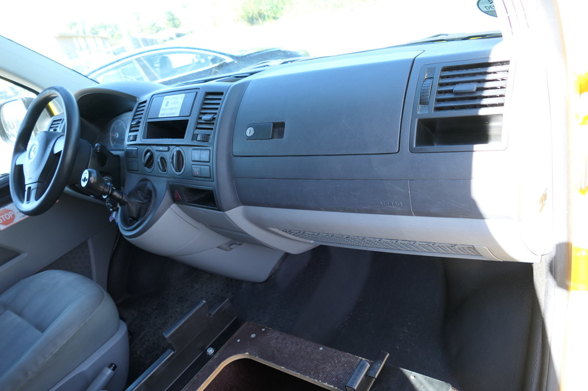Väike kaubik VW T5 Transporter 2.0 TDI PARKTRONIK 2xSCHIEBETÜR: pilt 11