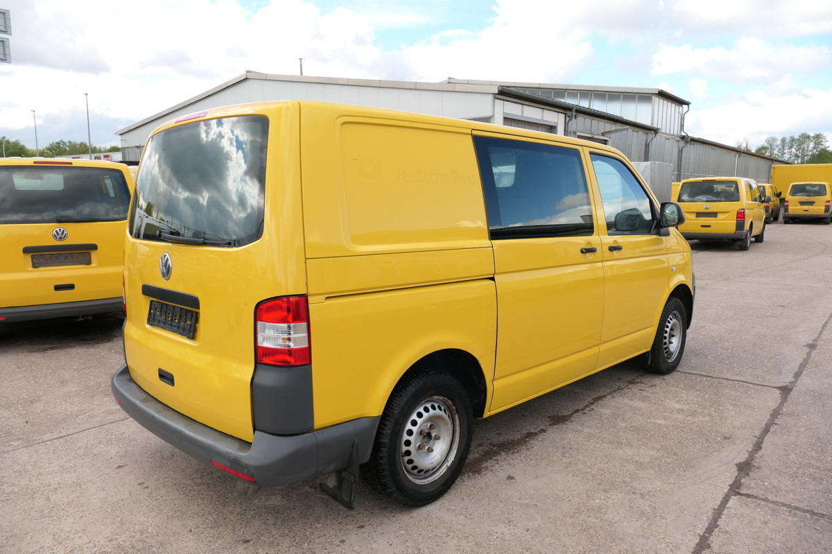 VW T5 Transporter 2.0 TDI PARKTRONIK EURO-5 2xSCHIE - Väike kaubik: pilt 4 VW T5 Transporter 2.0 TDI PARKTRONIK EURO-5 2xSCHIE - Väike kaubik: pilt 4