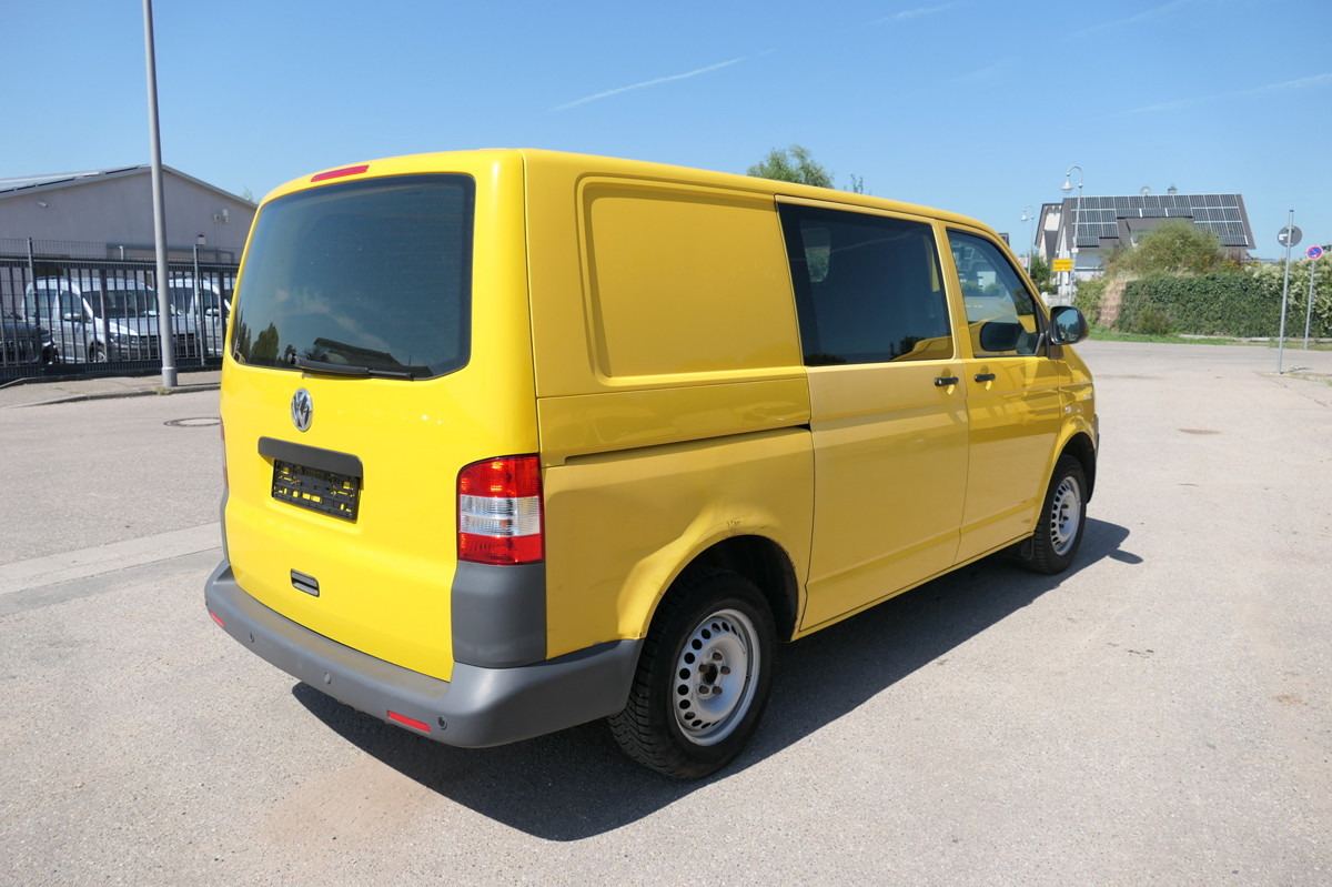 VW T5 Transporter 2.0 TDI PARKTRONIK EURO-5 2xSCHIE - Väike kaubik: pilt 4 VW T5 Transporter 2.0 TDI PARKTRONIK EURO-5 2xSCHIE - Väike kaubik: pilt 4