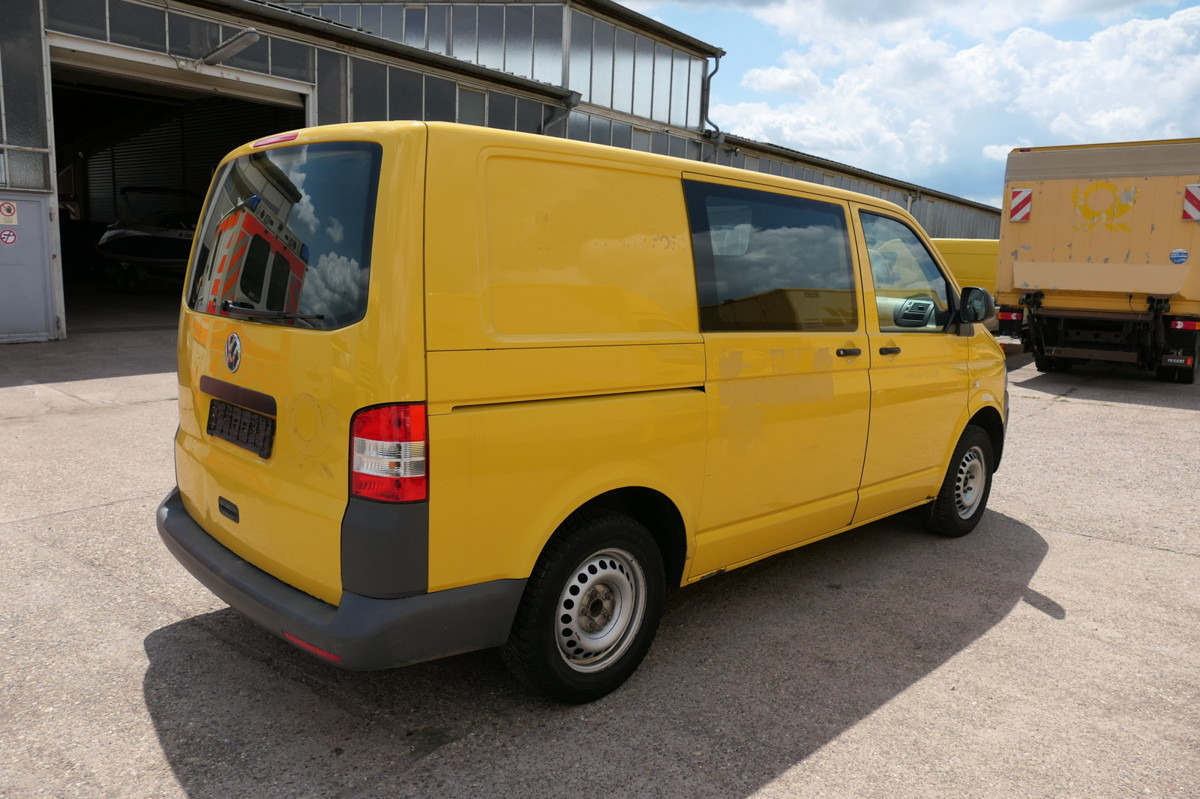 VW T5 Transporter 2.0 TDI PARKTRONIK EURO-5 2xSCHIE - Väike kaubik: pilt 3 VW T5 Transporter 2.0 TDI PARKTRONIK EURO-5 2xSCHIE - Väike kaubik: pilt 3
