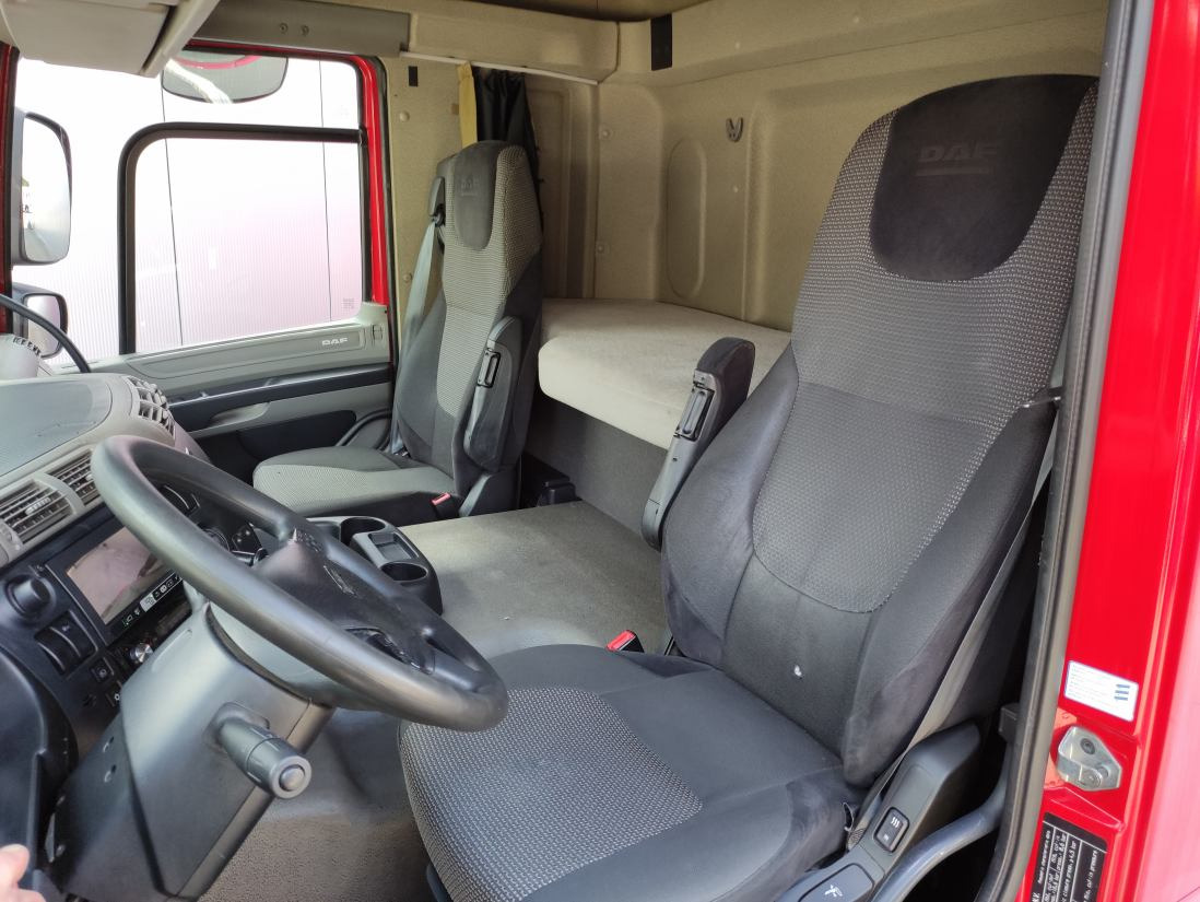 DAF CF 85.410 4x2 Spacecab - Kasti veoauto: pilt 5 DAF CF 85.410 4x2 Spacecab - Kasti veoauto: pilt 5