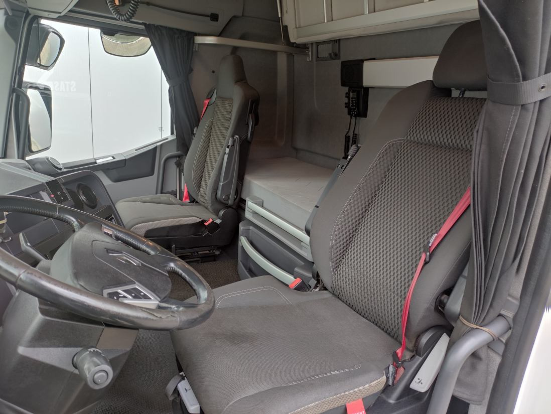 Renault T430 4x2 Sleeper Cab - Sadulveok: pilt 3 Renault T430 4x2 Sleeper Cab - Sadulveok: pilt 3