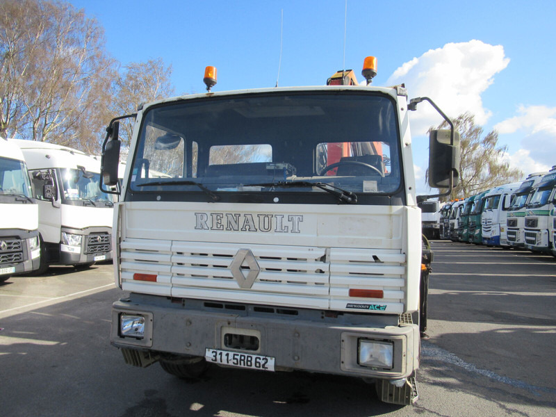 Renault G300 - Madelveok/ Platvormveok, Kraanaga veoauto: pilt 2 Renault G300 - Madelveok/ Platvormveok, Kraanaga veoauto: pilt 2