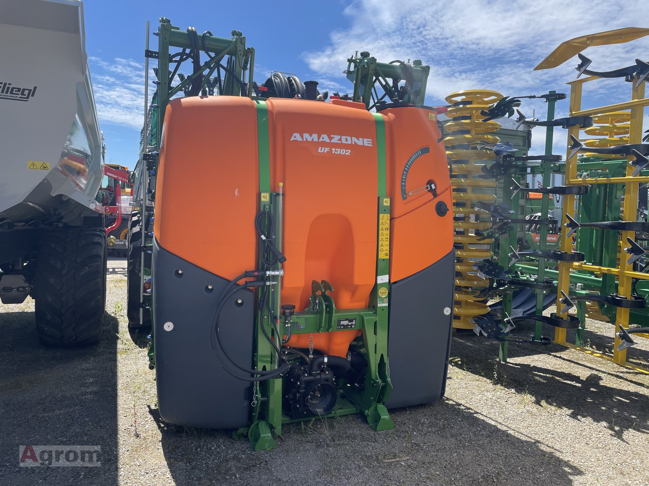 Amazone UF 1302 - Traktorilt tõusev pritsija: pilt 2 Amazone UF 1302 - Traktorilt tõusev pritsija: pilt 2