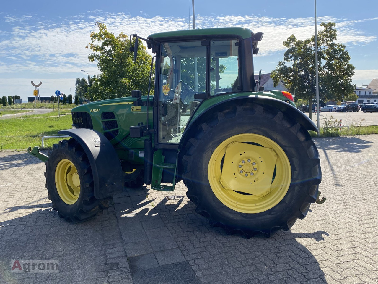 John Deere 6330 Standard - Traktor: pilt 2 John Deere 6330 Standard - Traktor: pilt 2