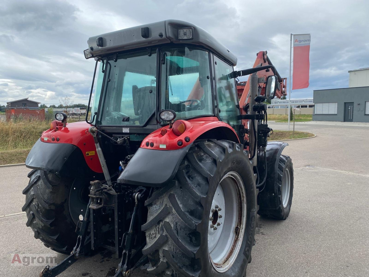 Massey Ferguson 5445 Dyna4 - Traktor: pilt 4 Massey Ferguson 5445 Dyna4 - Traktor: pilt 4