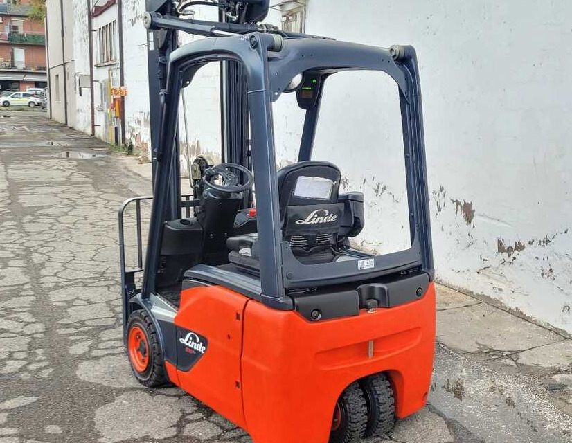 Linde E 15-02/386 (2500 ore) - Elektritõstuk: pilt 2 Linde E 15-02/386 (2500 ore) - Elektritõstuk: pilt 2