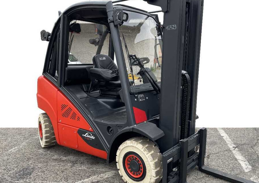 Linde H 25 D-02 - Diiseltõstuk: pilt 1 Linde H 25 D-02 - Diiseltõstuk: pilt 1