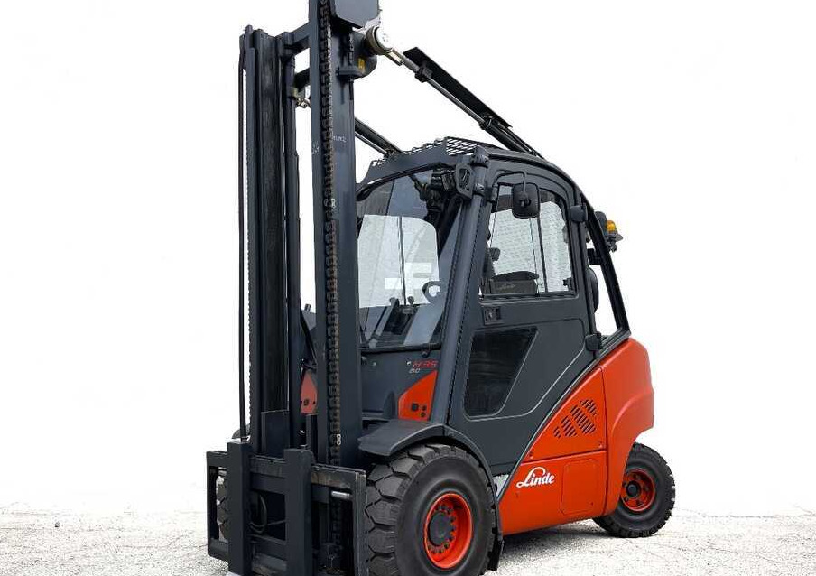 Linde H 35 D-02/393 - Diiseltõstuk: pilt 1 Linde H 35 D-02/393 - Diiseltõstuk: pilt 1
