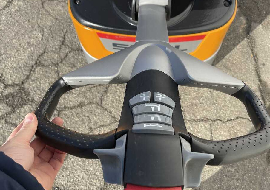 Still EXU-H 18 (Batteria 100%) - Kaubaaluste tõstuk: pilt 4 Still EXU-H 18 (Batteria 100%) - Kaubaaluste tõstuk: pilt 4