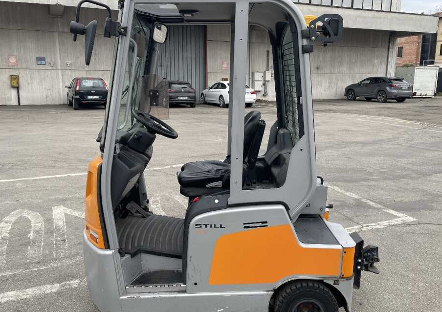 Still LTX 70 (700 ore di lavoro) - Puksiirtraktor: pilt 4 Still LTX 70 (700 ore di lavoro) - Puksiirtraktor: pilt 4