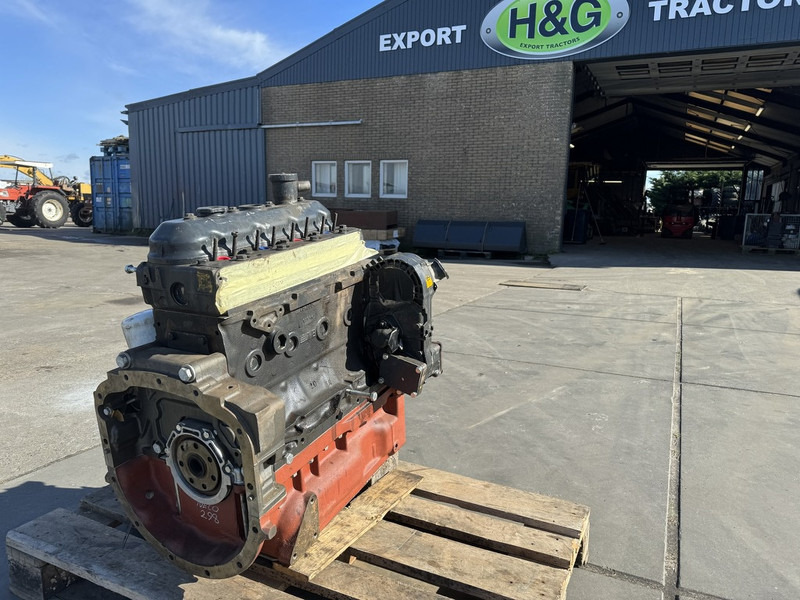 Fiat 8045 - Mootor: pilt 1 Fiat 8045 - Mootor: pilt 1