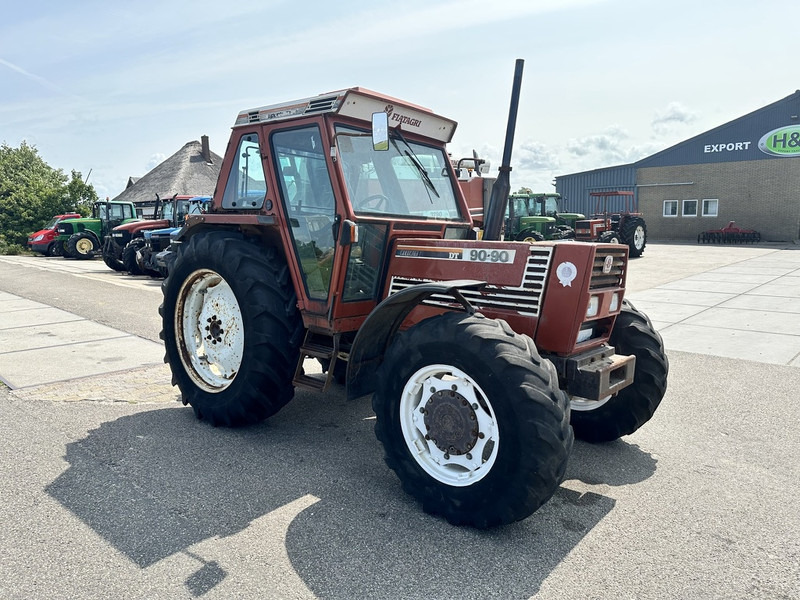 Fiat 90-90 DT - Traktor: pilt 3 Fiat 90-90 DT - Traktor: pilt 3