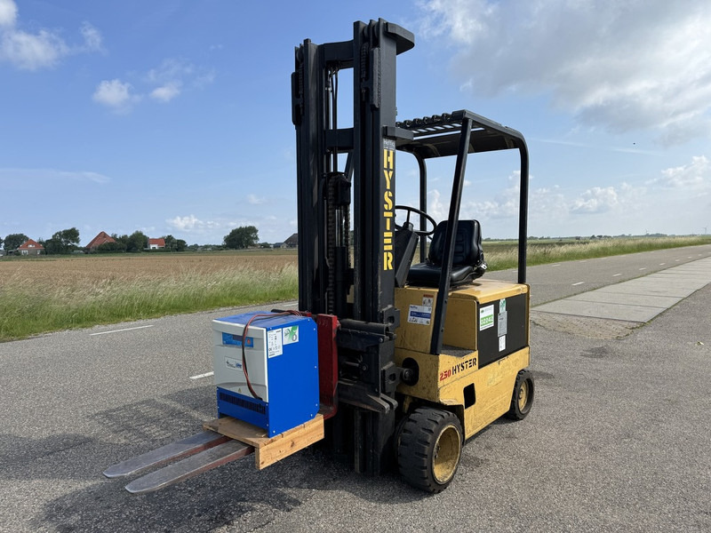 Hyster E2.50XL - Elektritõstuk: pilt 1 Hyster E2.50XL - Elektritõstuk: pilt 1
