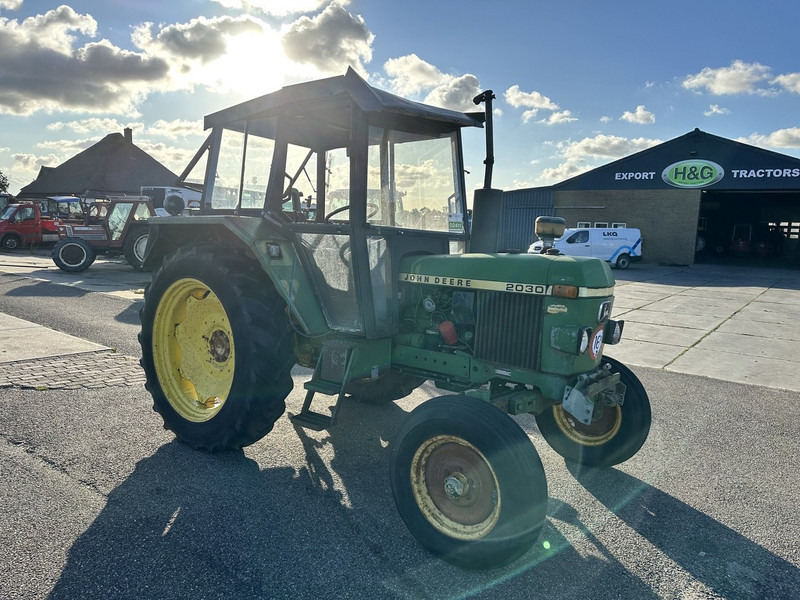 John Deere 2030 - Traktor: pilt 3 John Deere 2030 - Traktor: pilt 3