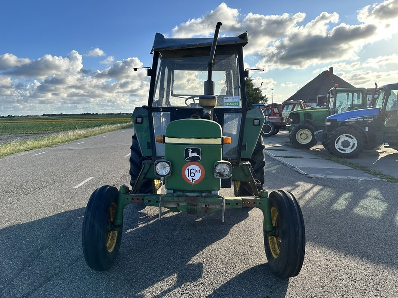 John Deere 2030 - Traktor: pilt 2 John Deere 2030 - Traktor: pilt 2