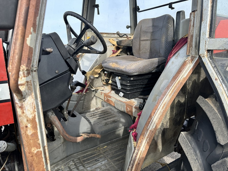 Massey Ferguson 375 - Traktor: pilt 4 Massey Ferguson 375 - Traktor: pilt 4