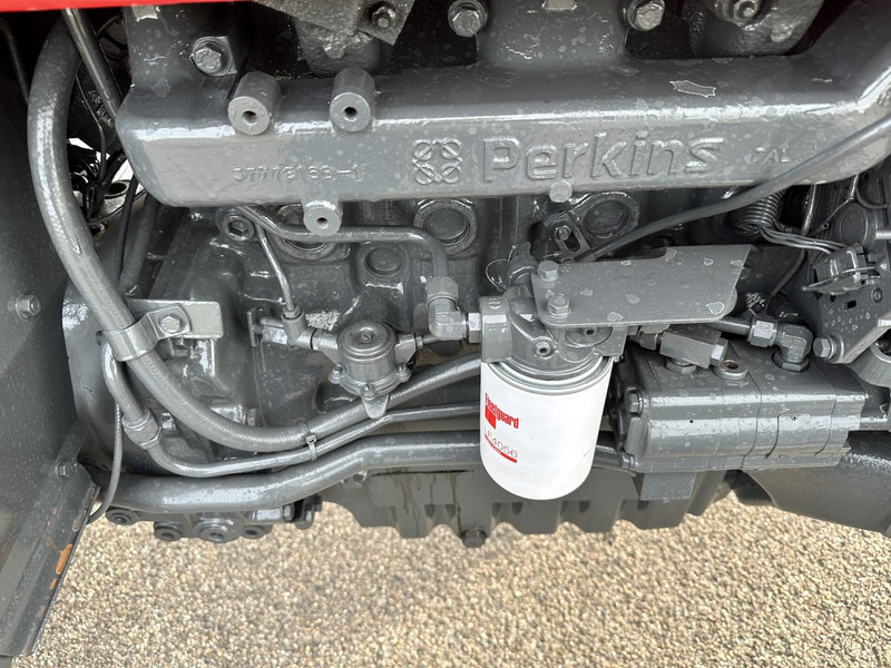 Massey Ferguson 375 - Traktor: pilt 5 Massey Ferguson 375 - Traktor: pilt 5