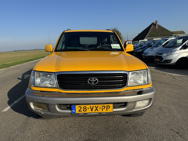 Toyota Land Cruiser - Auto: pilt 2 Toyota Land Cruiser - Auto: pilt 2