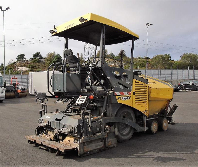Asfaldilaotur Bomag BF300 P-2: pilt 6