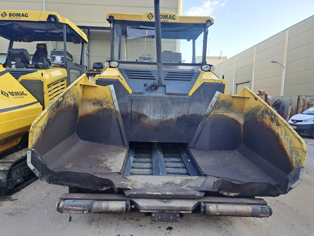 Bomag BF600 P-2 - Asfaldilaotur: pilt 4 Bomag BF600 P-2 - Asfaldilaotur: pilt 4