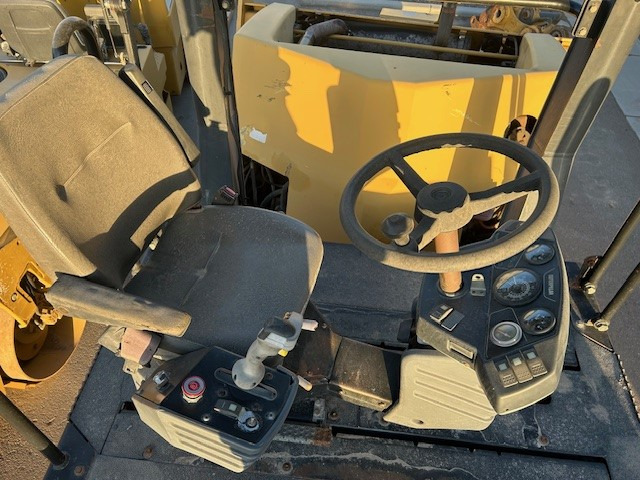 Caterpillar CB-543D XW - Rullija: pilt 5 Caterpillar CB-543D XW - Rullija: pilt 5