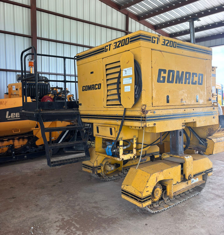 Gomaco GT-3200 - Asfaldilaotur: pilt 1 Gomaco GT-3200 - Asfaldilaotur: pilt 1