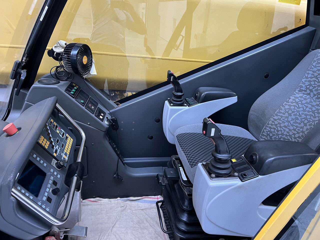 Grove GMK 2035 E - Autokraana: pilt 4 Grove GMK 2035 E - Autokraana: pilt 4