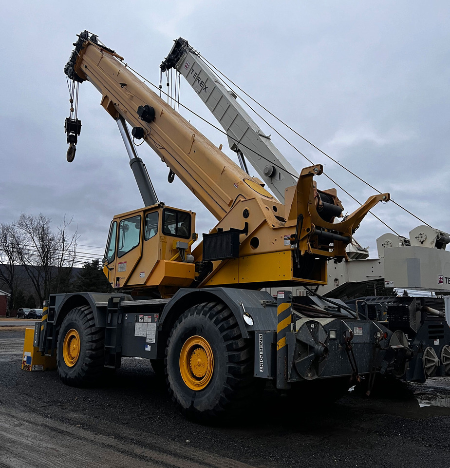 Grove RT890E - Autokraana: pilt 4 Grove RT890E - Autokraana: pilt 4
