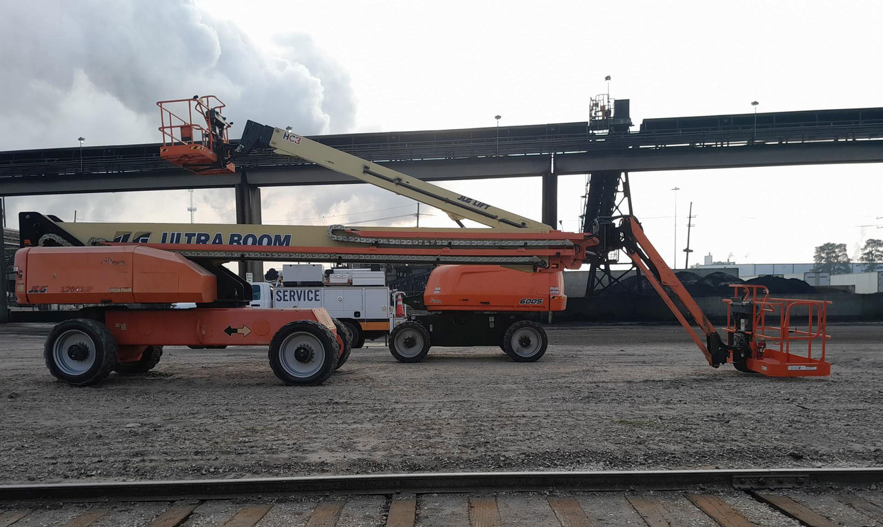 JLG 1200SJP - Teleskooprataslaadur: pilt 1 JLG 1200SJP - Teleskooprataslaadur: pilt 1