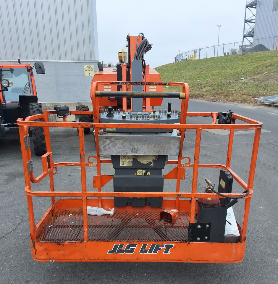 JLG 800AJ - Teleskooprataslaadur: pilt 5 JLG 800AJ - Teleskooprataslaadur: pilt 5