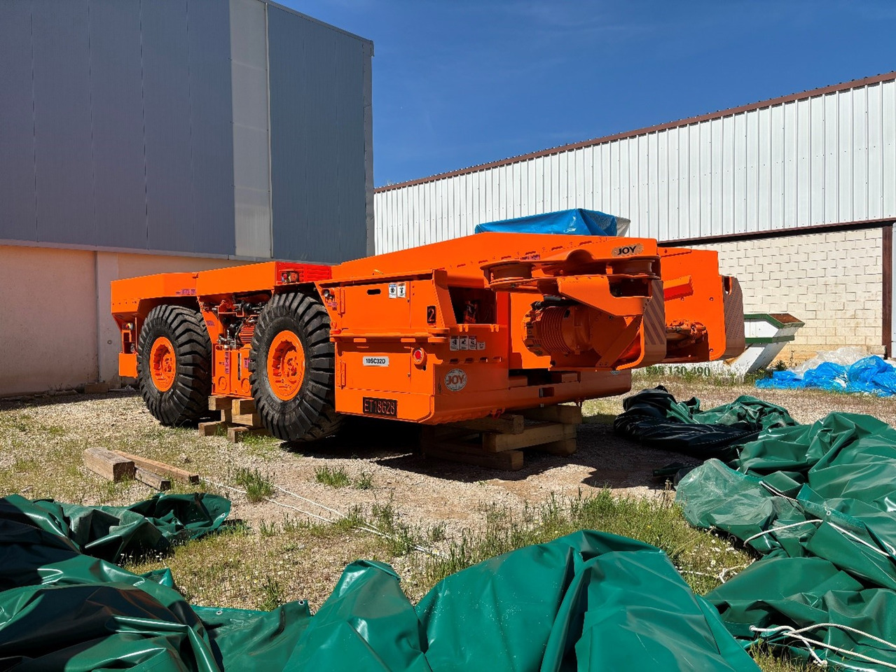 Komatsu 10SC32-48D-5 - Tunneli sisetreimismasin, Kallur: pilt 4 Komatsu 10SC32-48D-5 - Tunneli sisetreimismasin, Kallur: pilt 4
