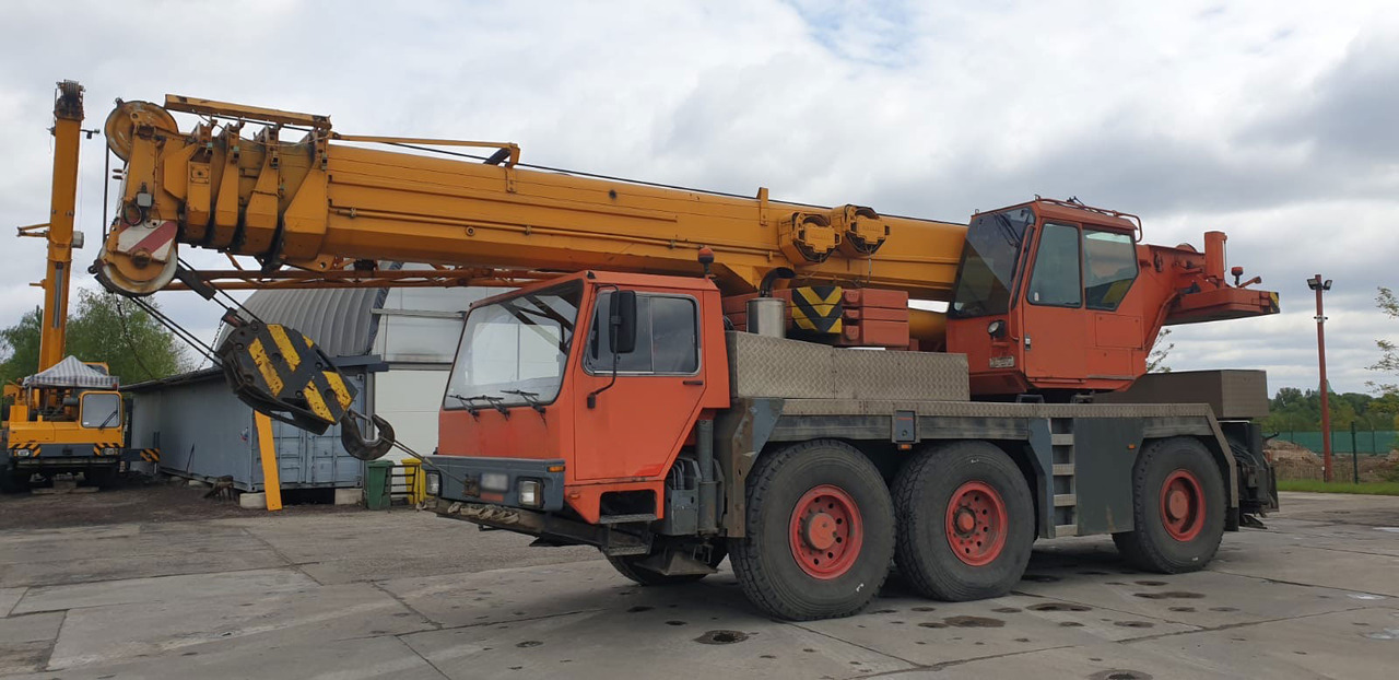 Liebherr LTM 1050-1 - Autokraana: pilt 1 Liebherr LTM 1050-1 - Autokraana: pilt 1