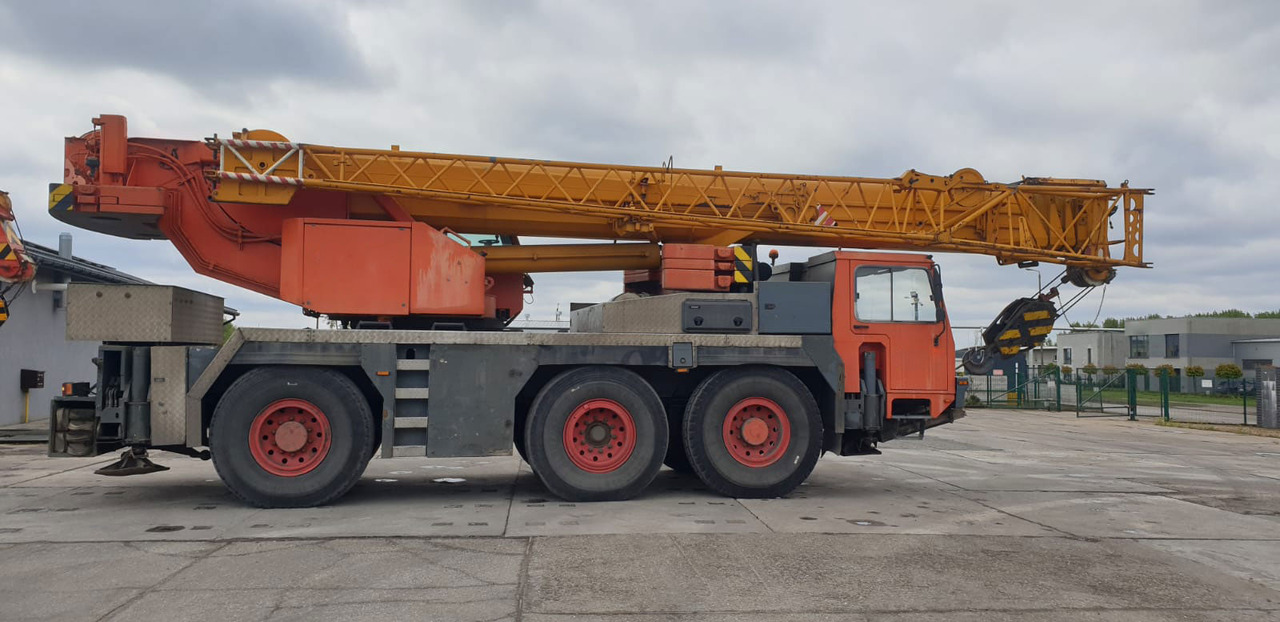 Liebherr LTM 1050-1 - Autokraana: pilt 3 Liebherr LTM 1050-1 - Autokraana: pilt 3