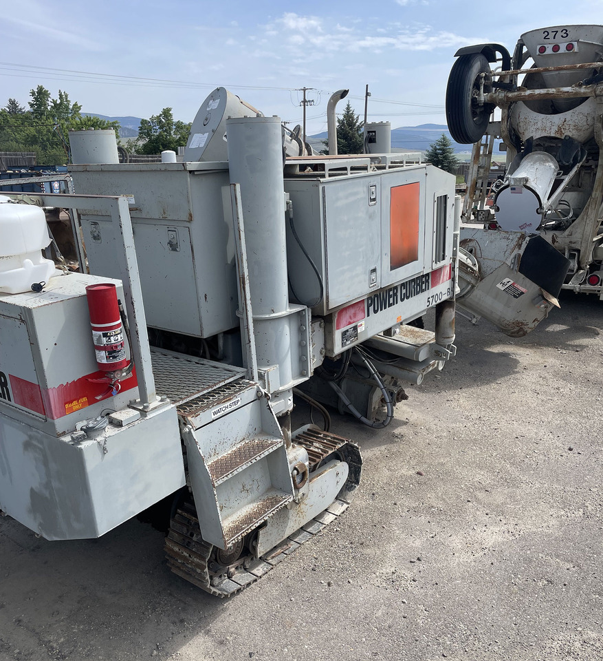 Power Curber 5700B - Asfaldilaotur: pilt 2 Power Curber 5700B - Asfaldilaotur: pilt 2
