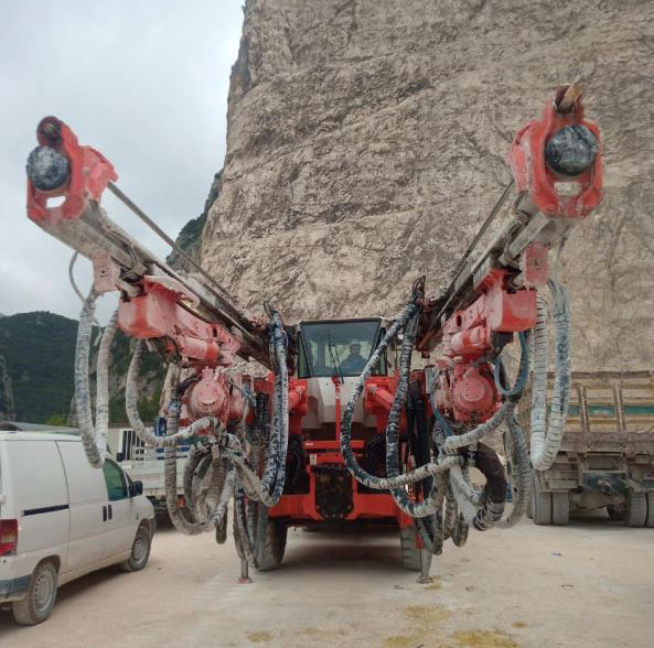 Sandvik DT820-SC - Suunatav sisetreimismasin: pilt 5 Sandvik DT820-SC - Suunatav sisetreimismasin: pilt 5