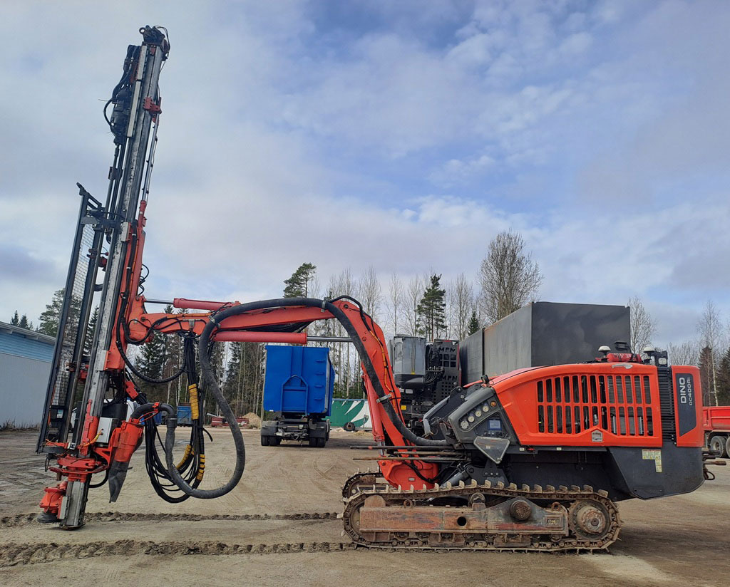 Sandvik Dino DC400Ri - Puurimisplatvorm: pilt 2 Sandvik Dino DC400Ri - Puurimisplatvorm: pilt 2