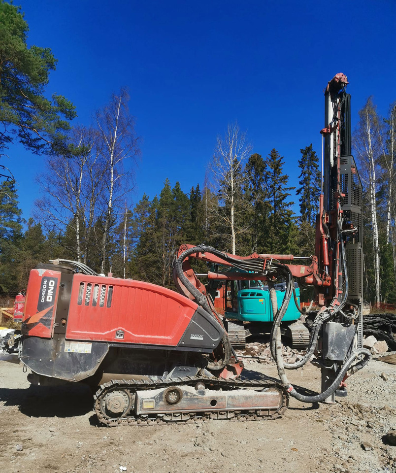 Sandvik Dino DC400Ri - Puurimisplatvorm: pilt 2 Sandvik Dino DC400Ri - Puurimisplatvorm: pilt 2