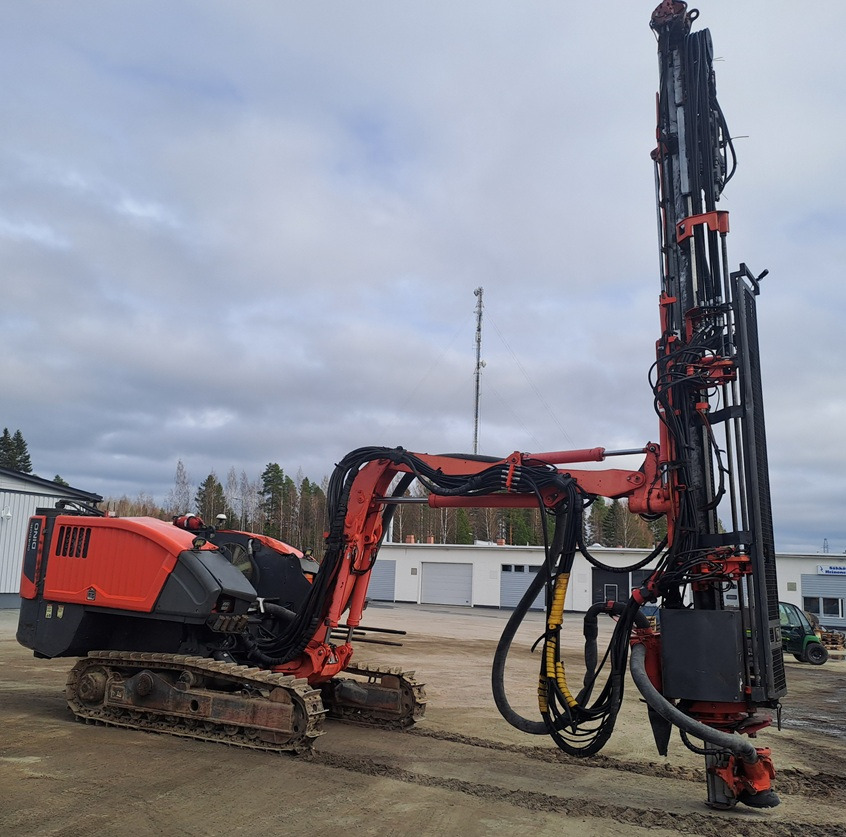 Sandvik Dino DC400Ri - Puurimisplatvorm: pilt 3 Sandvik Dino DC400Ri - Puurimisplatvorm: pilt 3