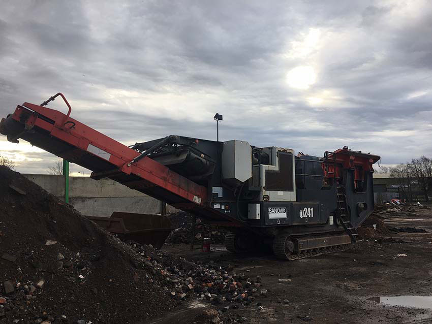 Sandvik QJ241 - Lõuapurustaja: pilt 1 Sandvik QJ241 - Lõuapurustaja: pilt 1