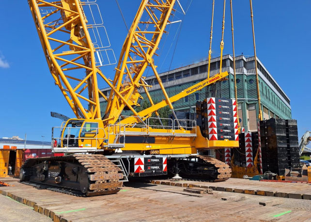 Terex Demag CC 3800-1 - Roomikkraana: pilt 2 Terex Demag CC 3800-1 - Roomikkraana: pilt 2